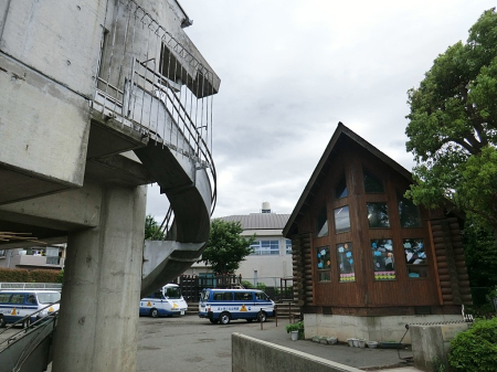 ���ӊ� �c�t���E�ۈ牀 800m �y�m���P�u�c�t��