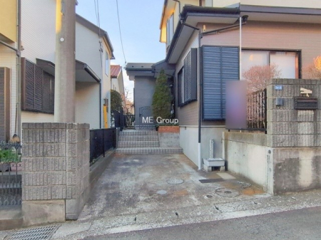  �O��