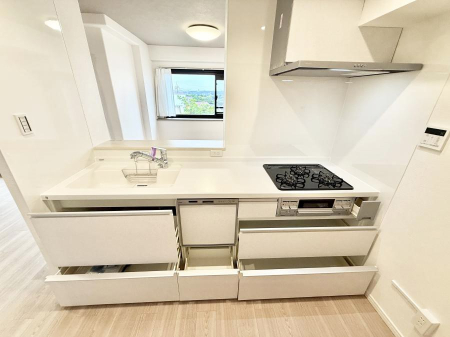 �L�b�`�� �������Ƒ����J��[�߂�A������̂���L�b�`��