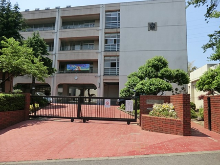 ���ӊ� ���w�Z 700m ���s����쒆�w�Z