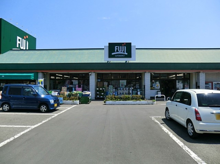���ӊ� �X�[�p�[ 800m FUJI �q���X