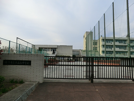 ���ӊ� ���w�Z 1200m ���l�s�����R�䒆�w�Z