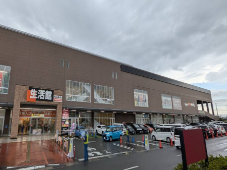 ���ӊ� �X�[�p�[ 550m ���s�A ���ؓ�r�o���[���X