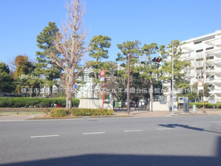 ���ӊ� ���w�Z 1570m ���l�s���{�����w�Z